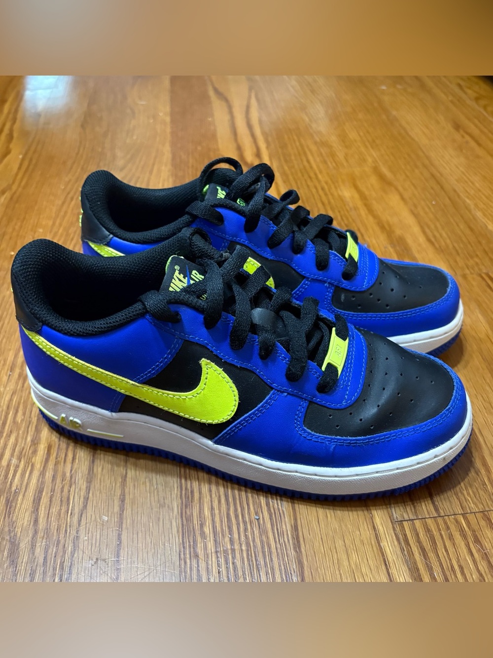 Nike Air Force 1 LV8 Racer Blue Volt Black Sneakers Size 6Y Women’s 7.5 sporty